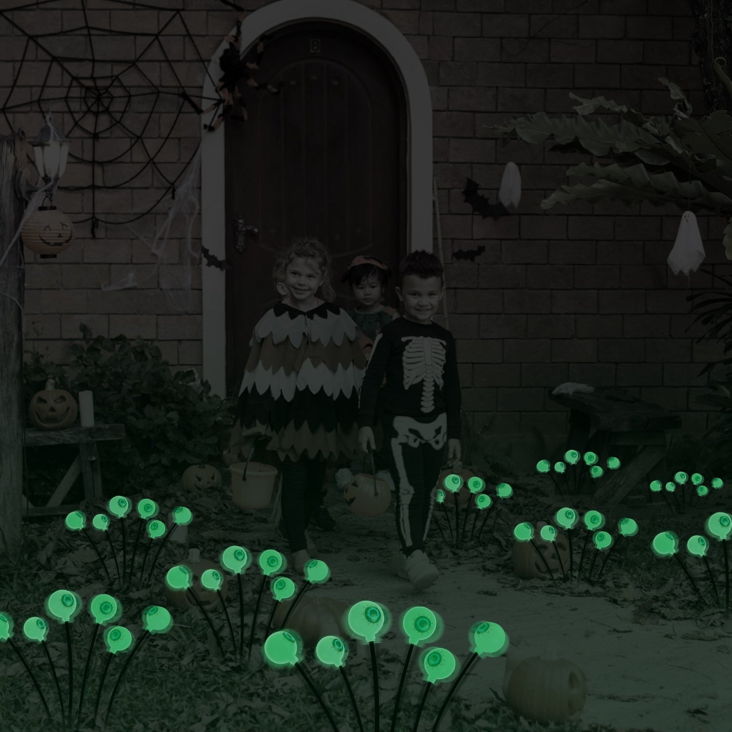 2Packs Solar Scary Eyeballs Lights Outdoor Halloween Decoration Swaying Light Halloween Path Lights Ornaments with Total 12LED IP65 Waterproof for Yar