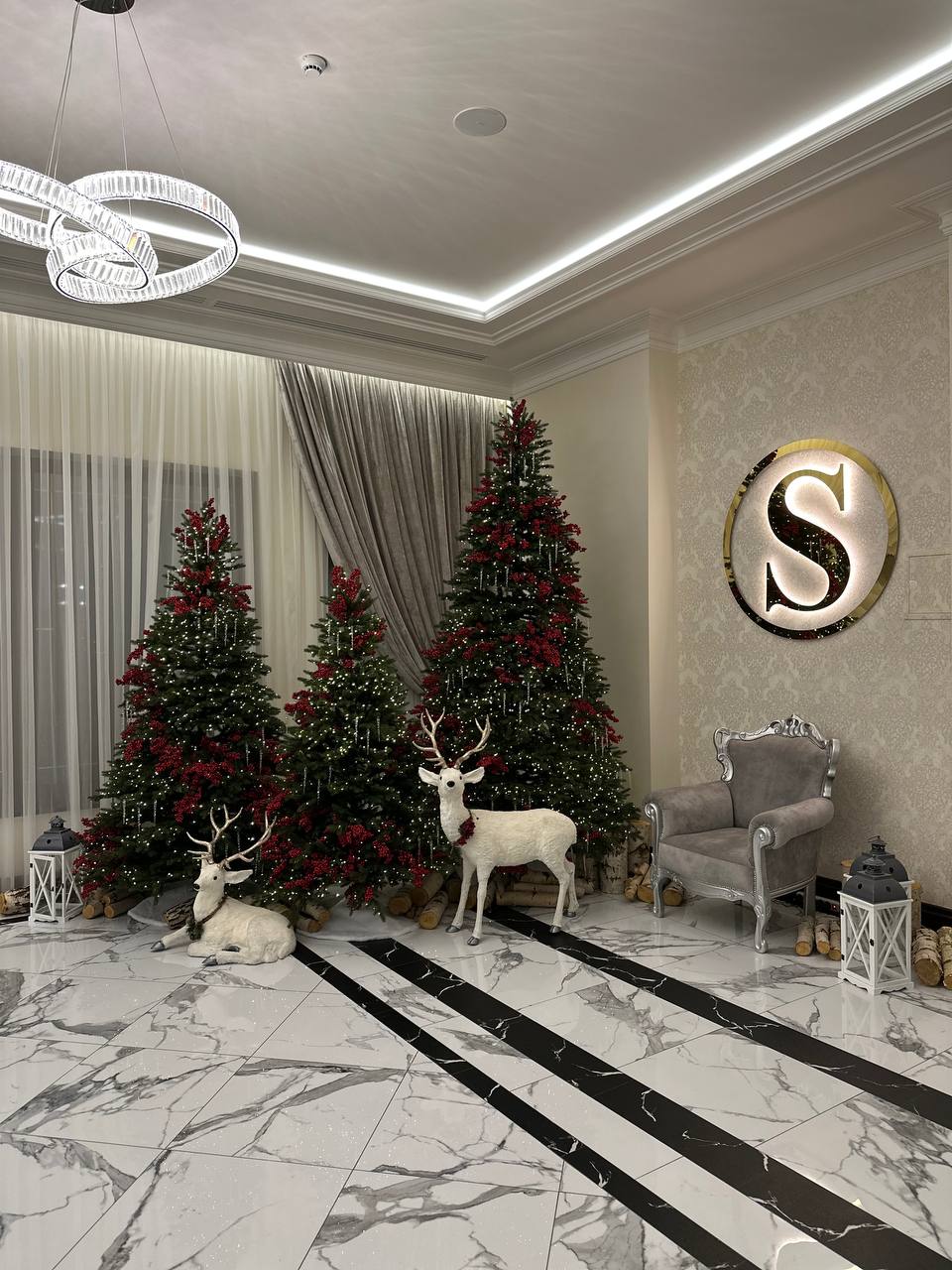 Grace Artificial Christmas Tree, 7.2–8 ft, 100% PE
