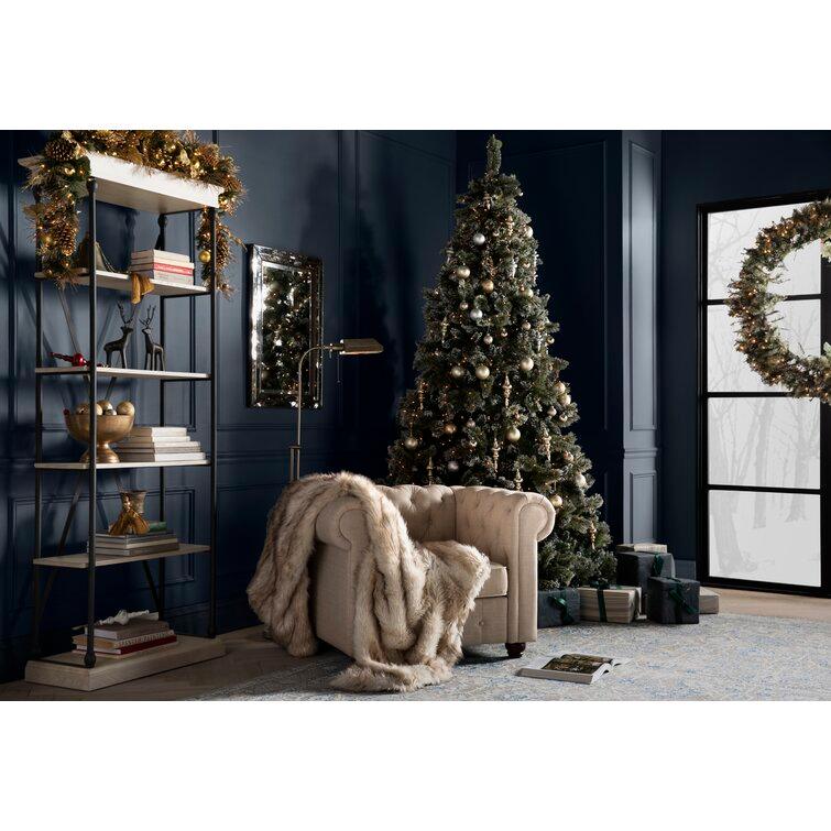 Customizable 9' Green Pine Artificial Christmas Tree with 900 Clear/White Lights