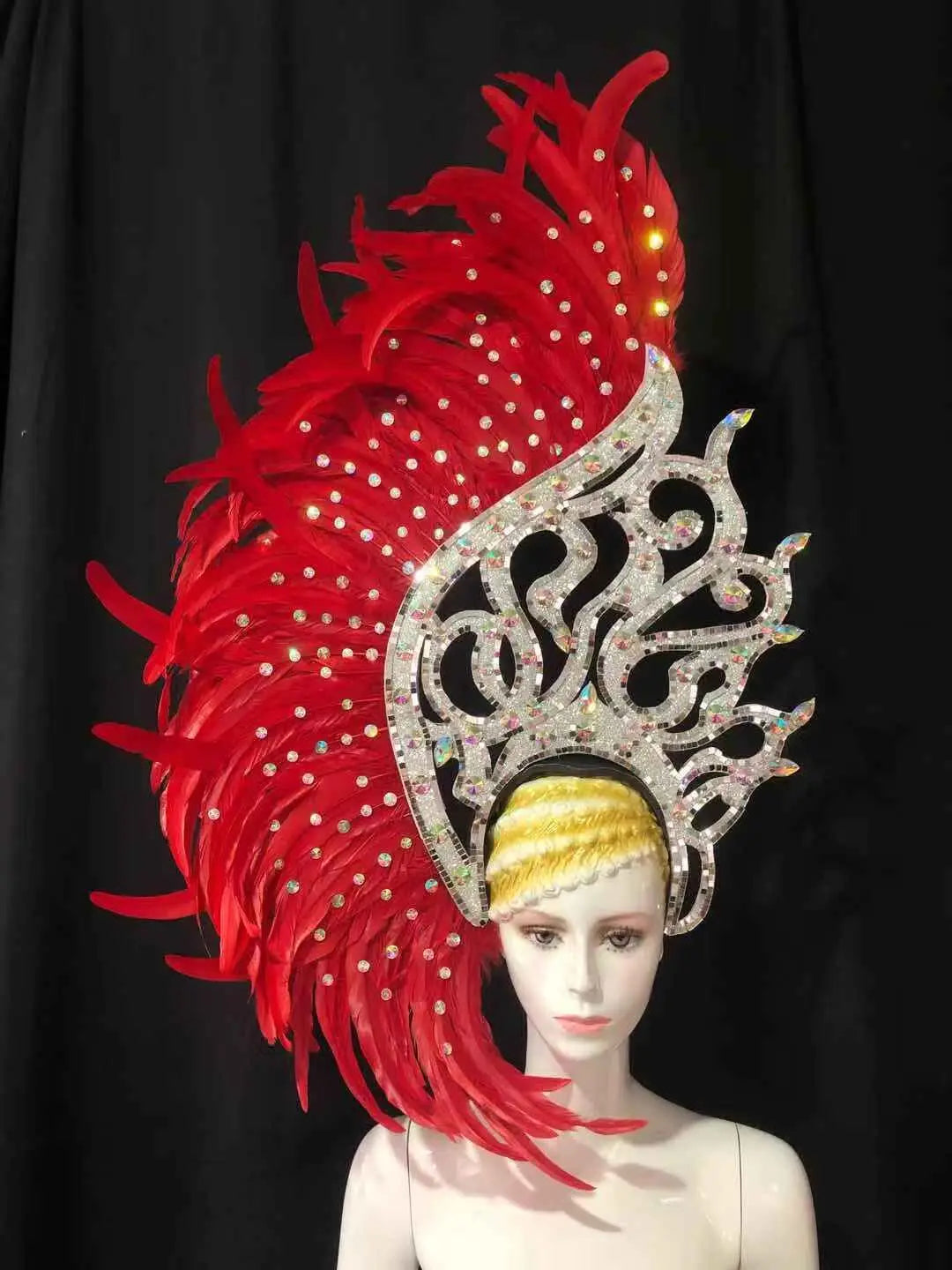 The Stardust Samba Radiance – Elegant Feathered Stage & Carnival Headdress