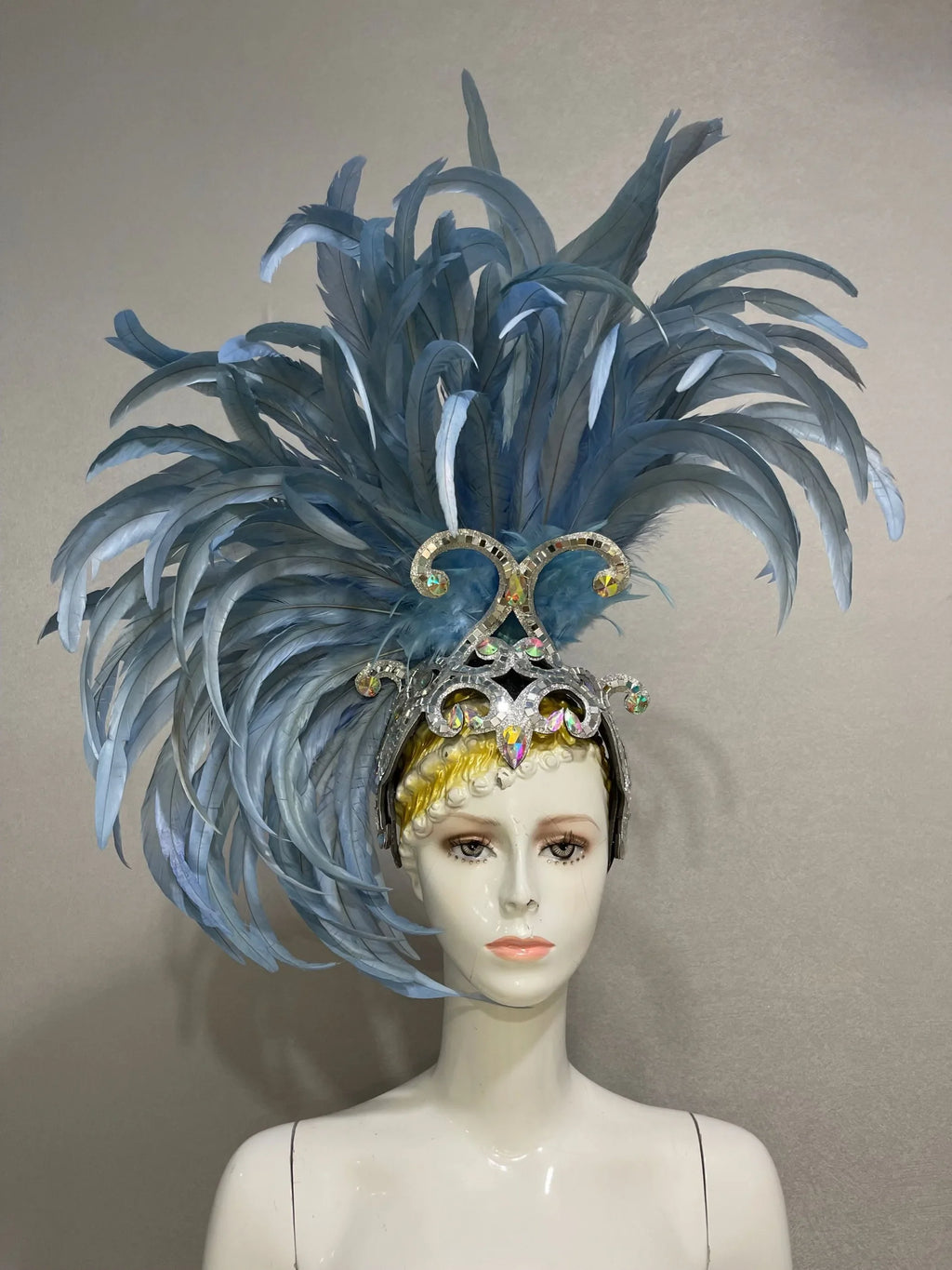 The Stardust Mirage – Exquisite Blue Feathered Samba Carnival Headdress