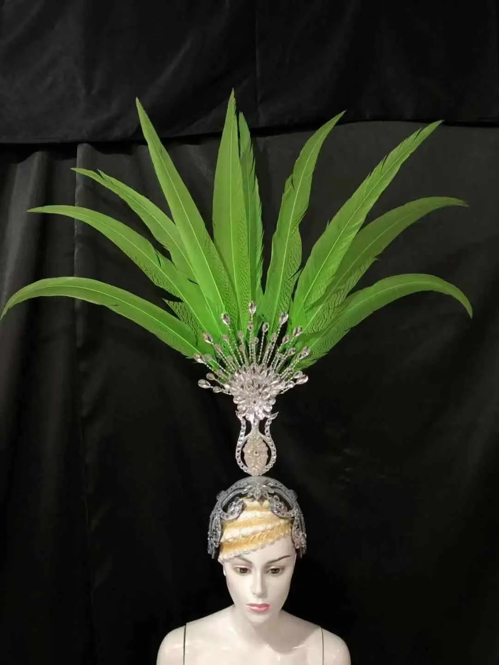The Stardust Aurora – Premium Feathered Samba Carnival Headdress