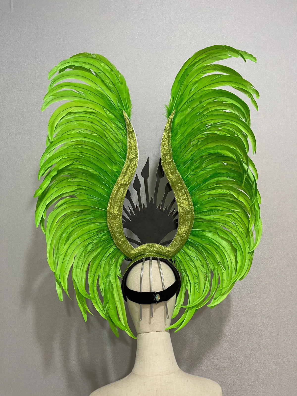 The Stardust Vertigo – Emerald Green Feathered Carnival & Samba Headdress