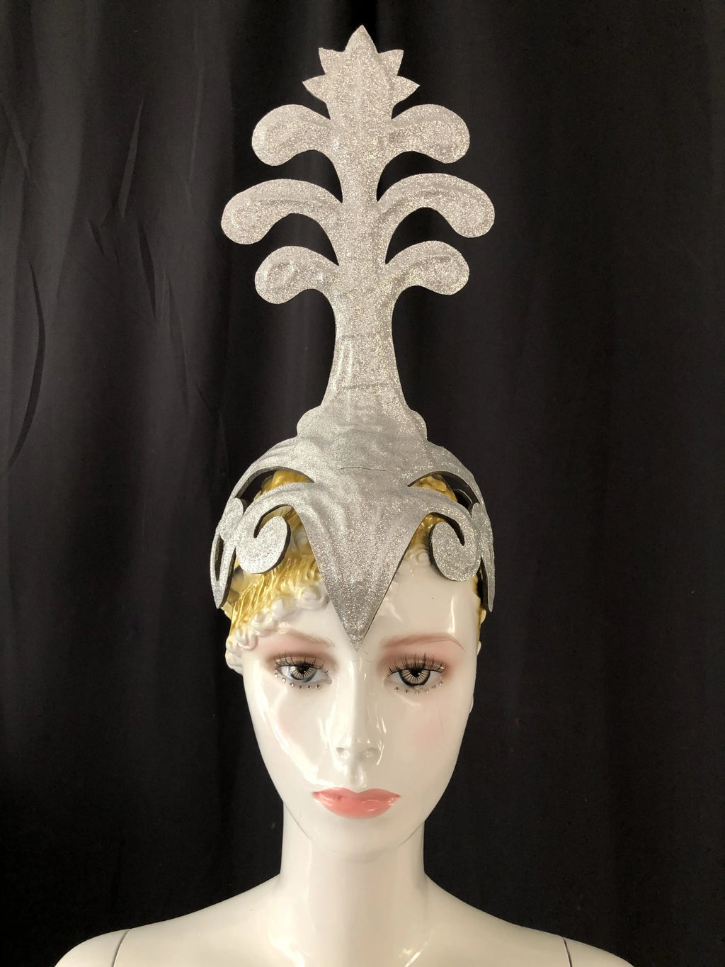 The Stardust Samba Queen – Premium Feathers & Rhinestones Carnival Headdress