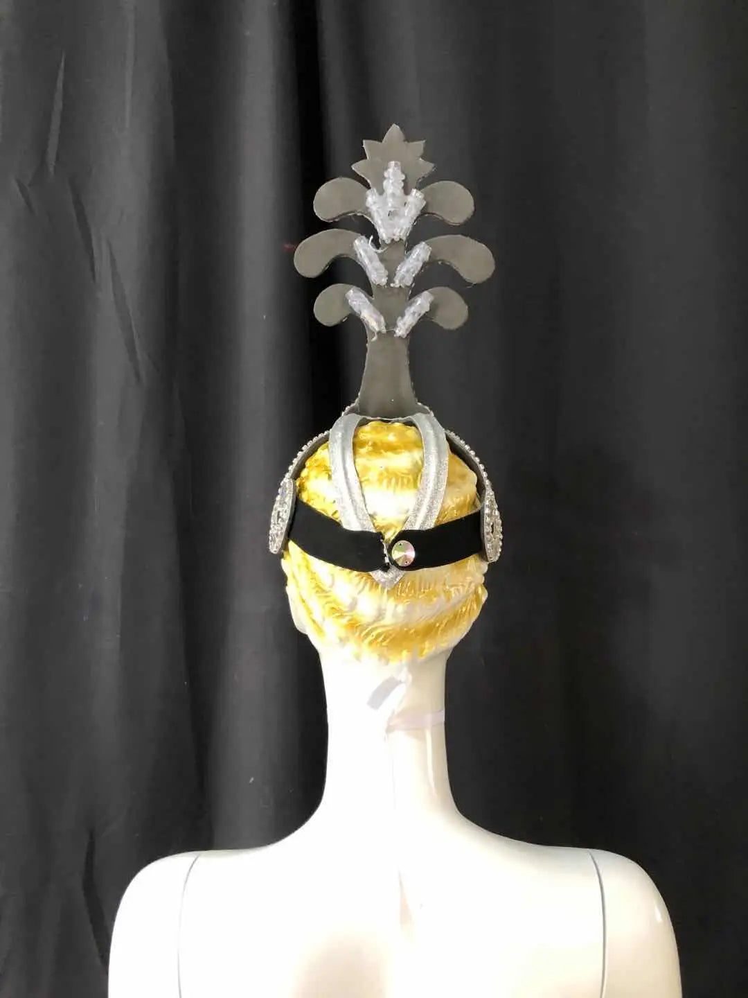 The Stardust Samba Queen – Premium Feathers & Rhinestones Carnival Headdress