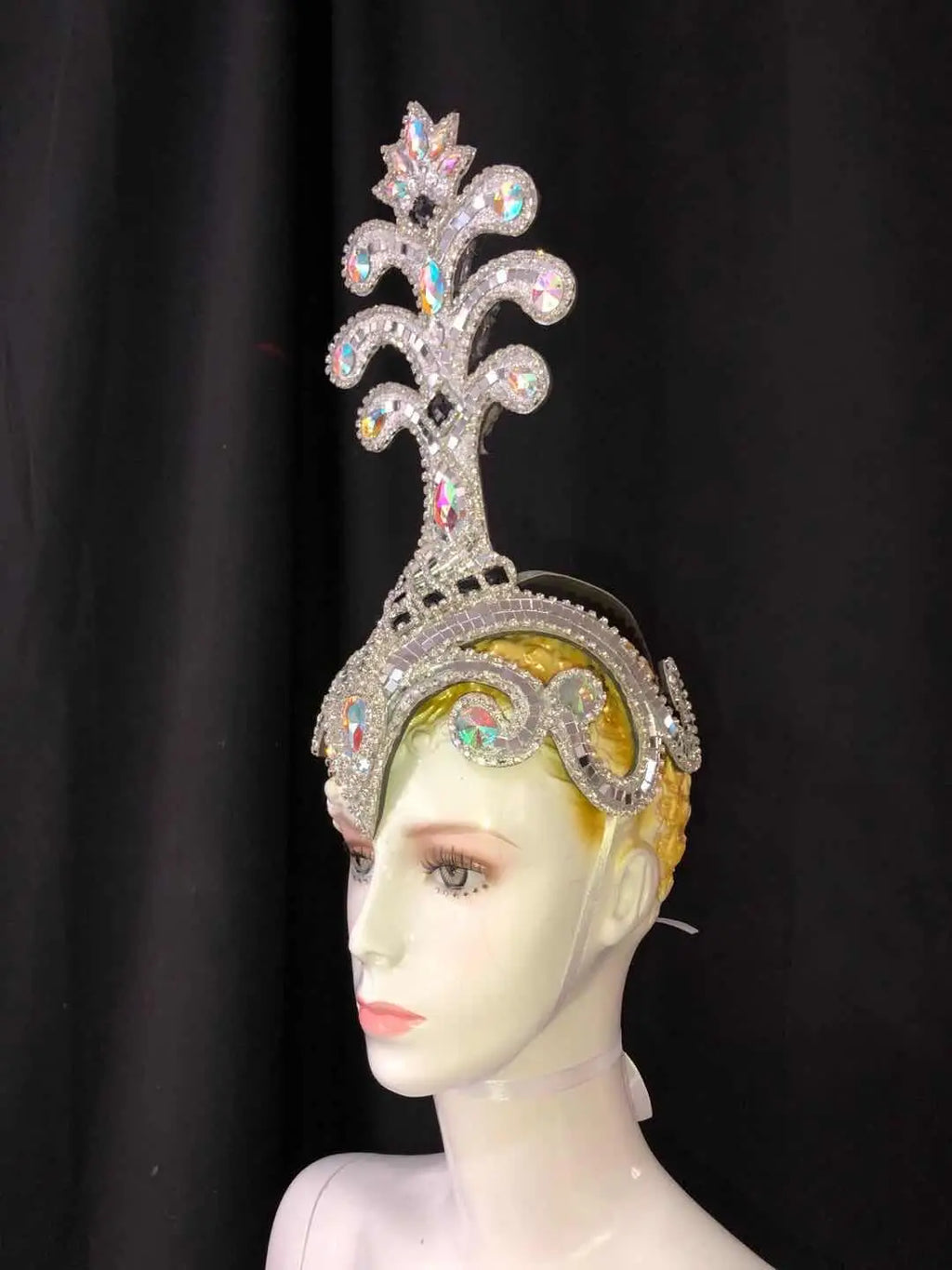 The Stardust Samba Queen – Premium Feathers & Rhinestones Carnival Headdress