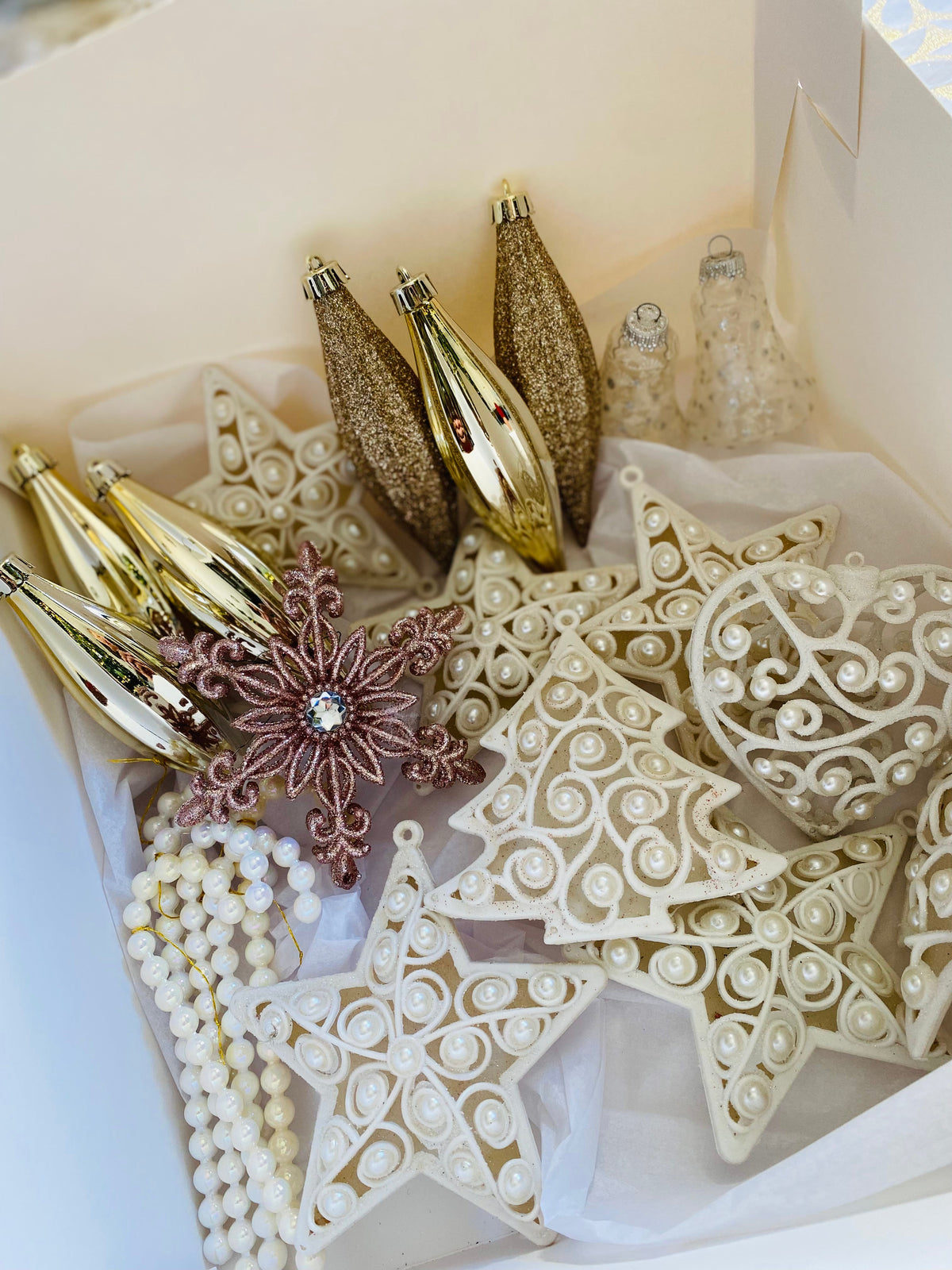 I'm in Love Actually Tree Decorating Kit