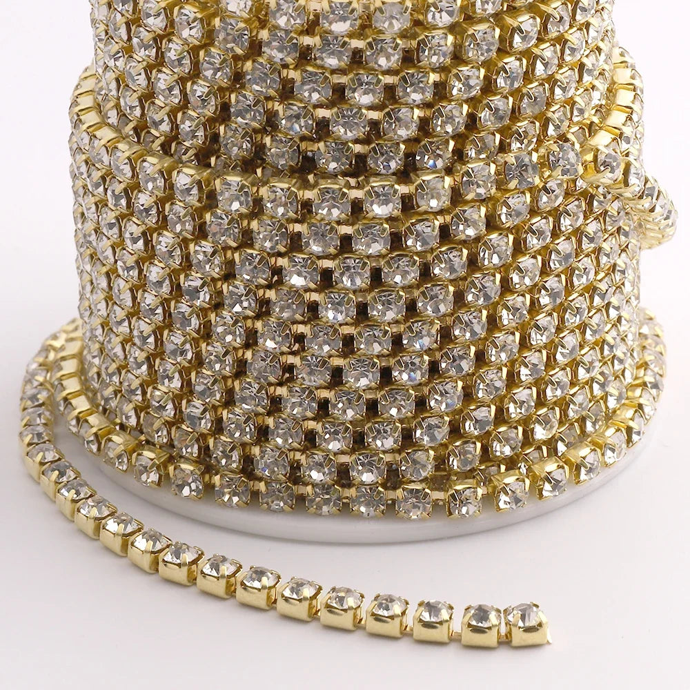 The Stardust Sparkle Claw – Premium Glass Crystal Strass Rhinestone Trim