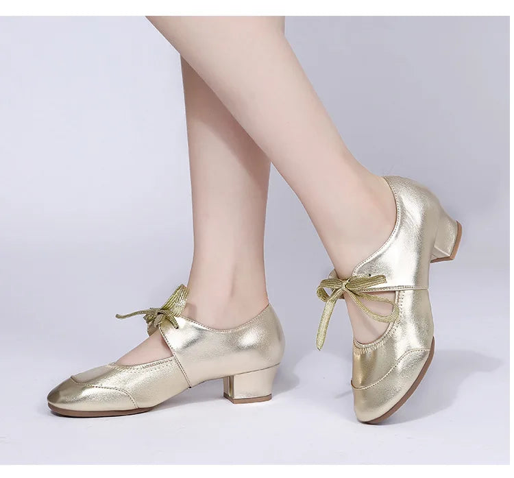 The Stardust Studio Oxford – Classic Lace-Up Practice Heel