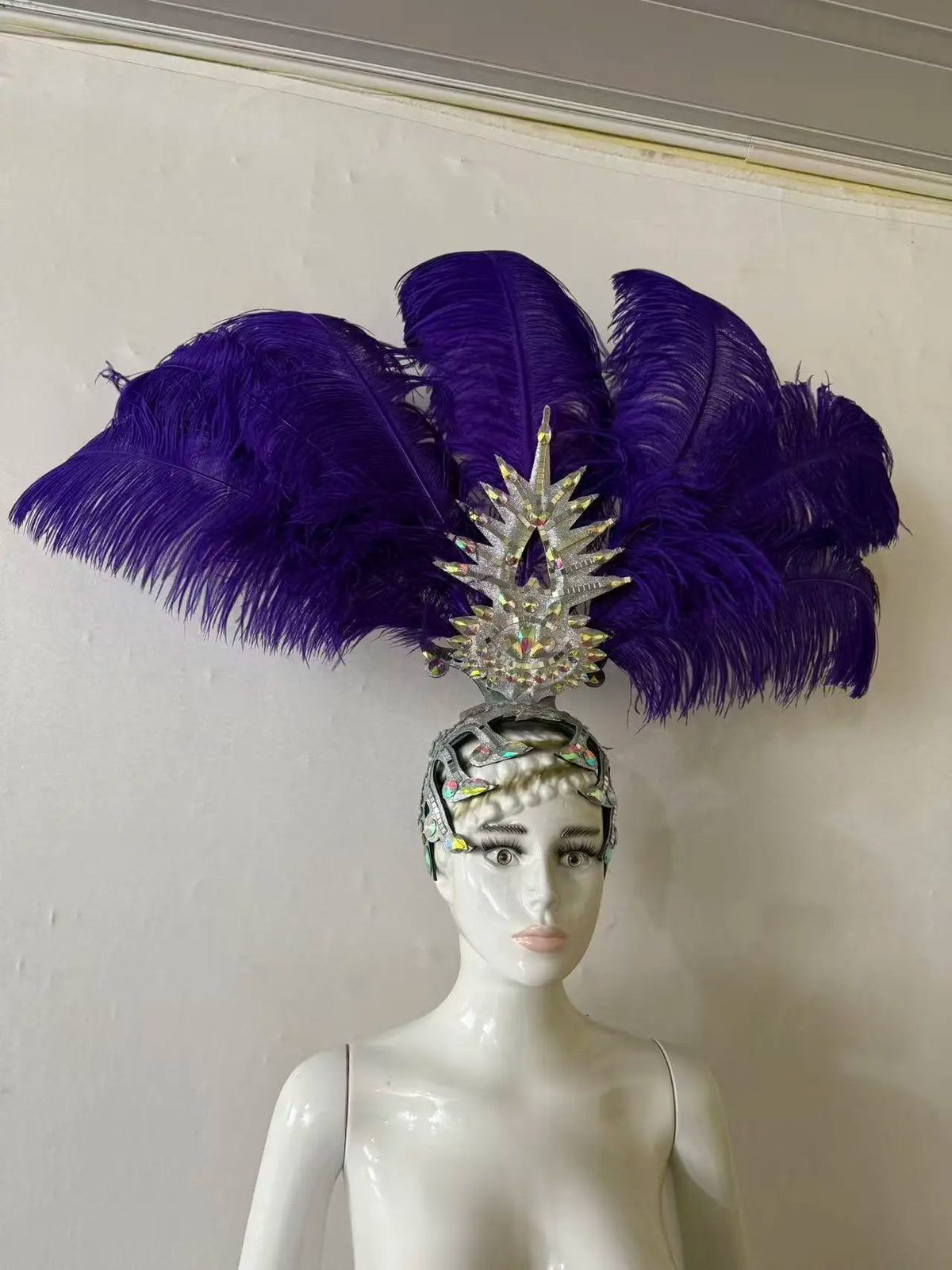 The Stardust Dionysia – Carnival & Samba Feathered Masque Ball Crown