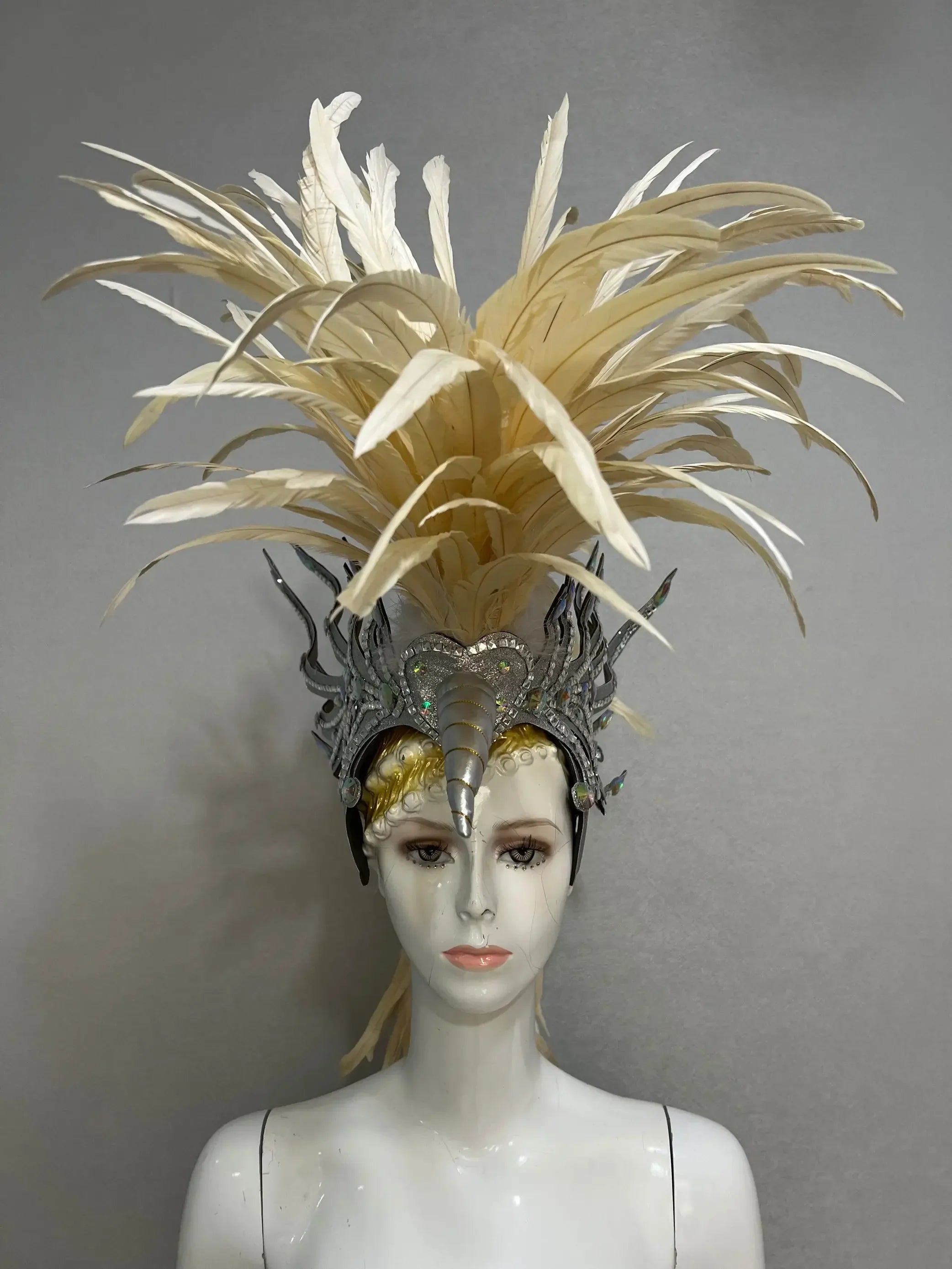 The Stardust Dynasty – Majestic Velvet & Feather Samba Masquerade Crown