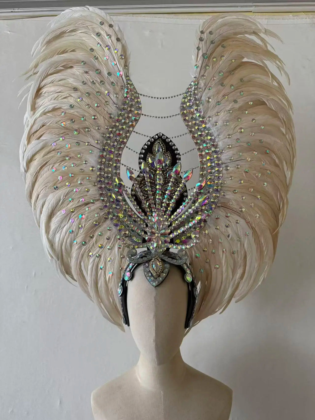 The Stardust Aurora Feather Headdress – Light Purple Cabaret & Carnival Crown