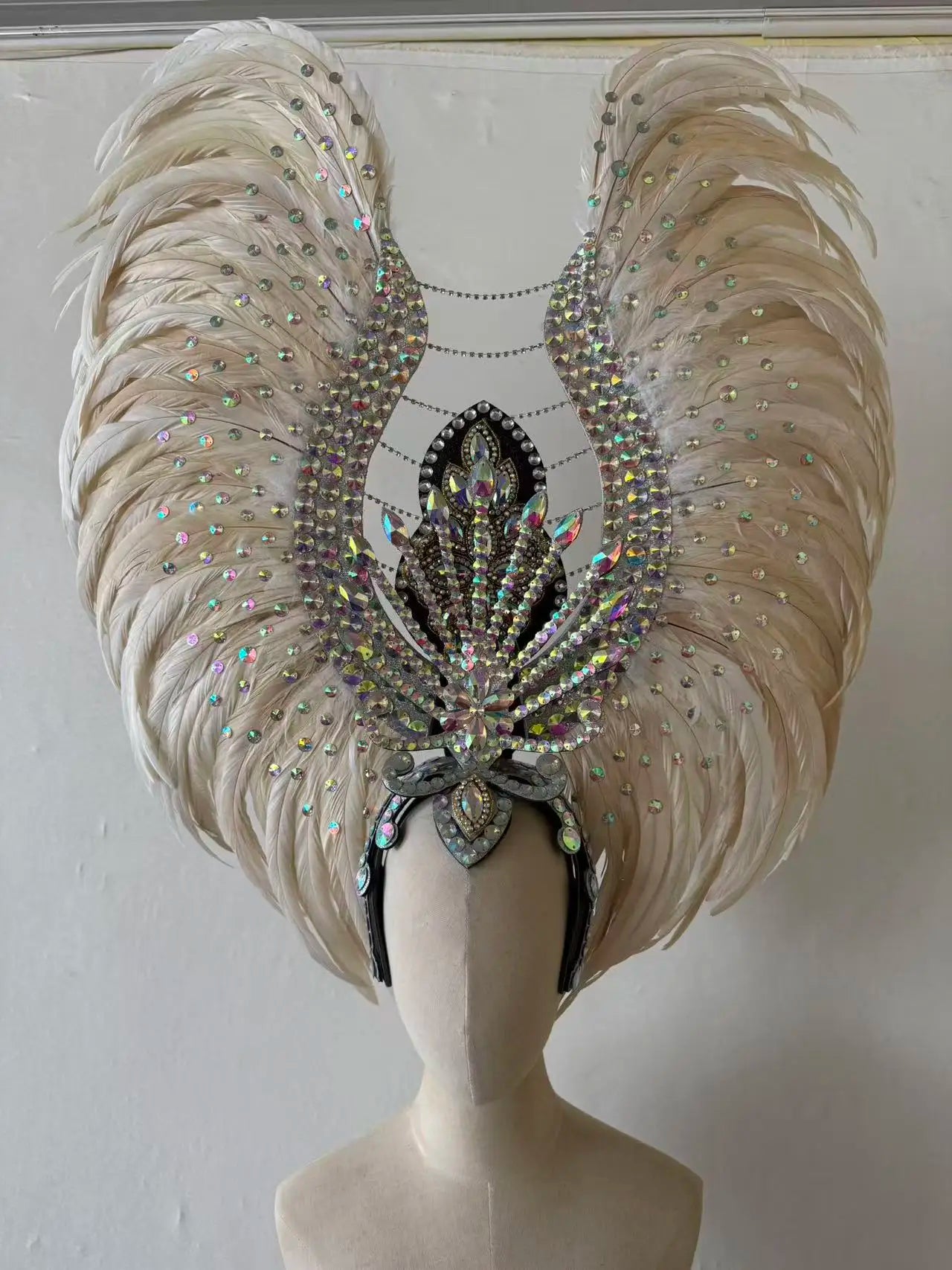 The Stardust Aurora Feather Headdress – Light Purple Cabaret & Carnival Crown