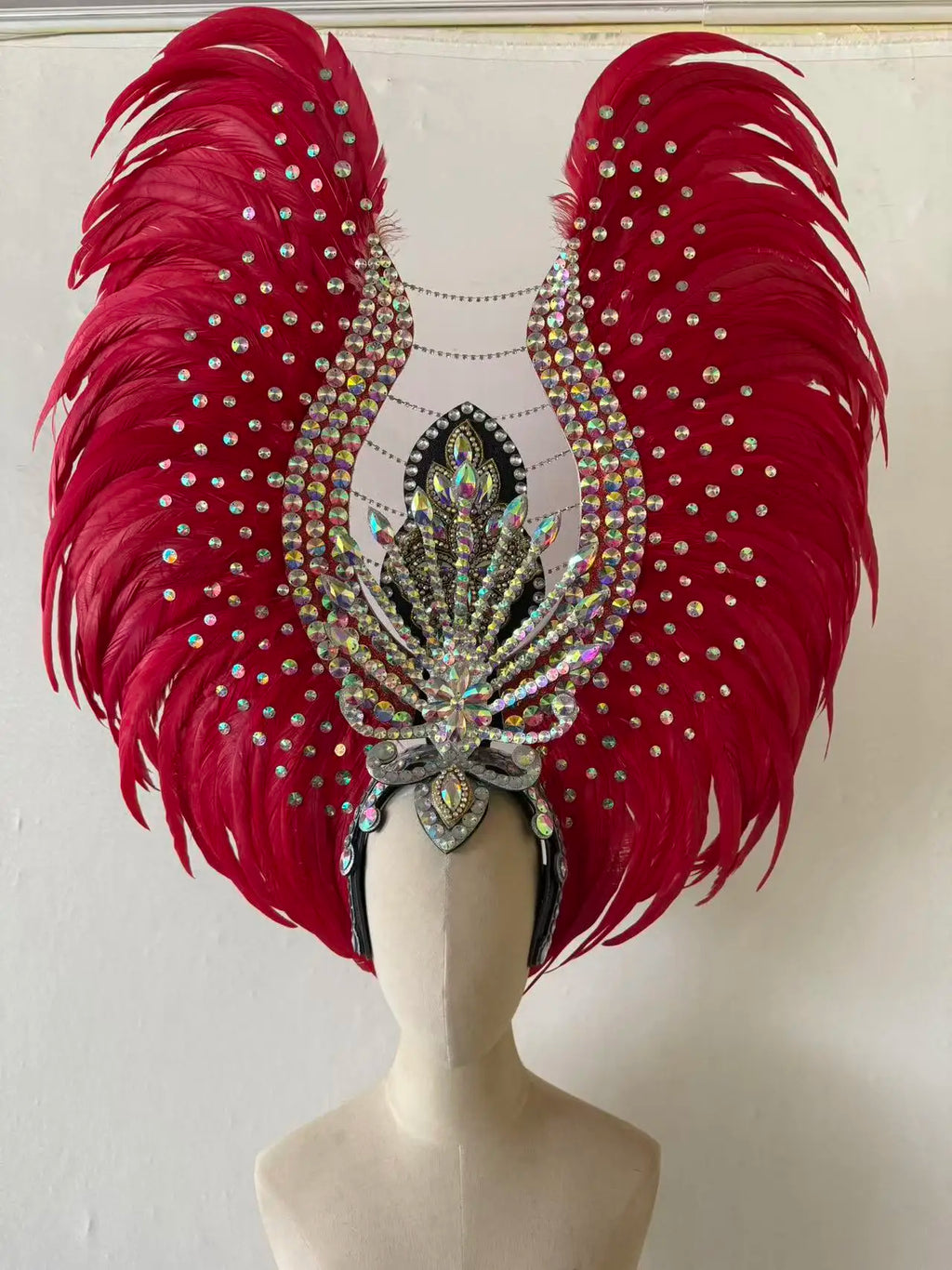 The Stardust Aurora Feather Headdress – Light Purple Cabaret & Carnival Crown