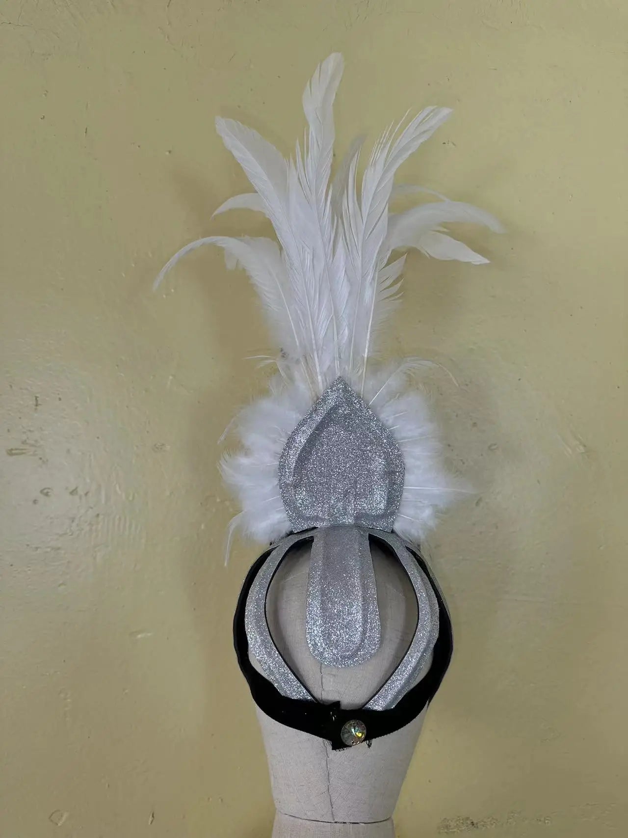 The Stardust Dionysia – Pure White Feather Carnival & Masque Ball Headdress