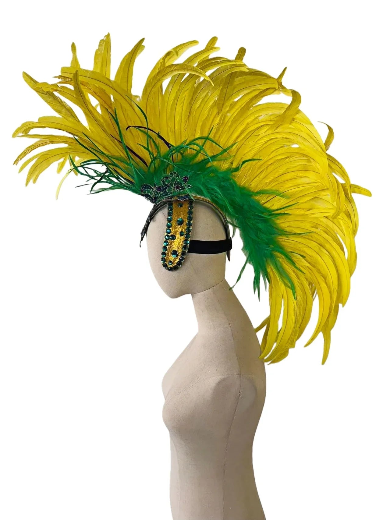 The Stardust Samba Radiance – Elegant Feathered Stage & Carnival Headdress