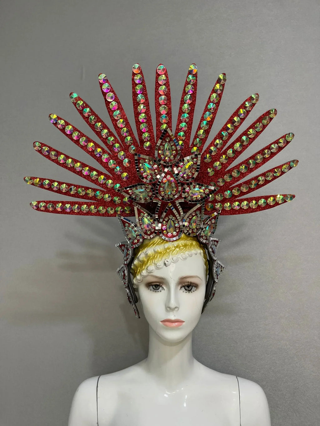 The Stardust Wings of Radiance – Deluxe Feathered Samba & Carnival Crown