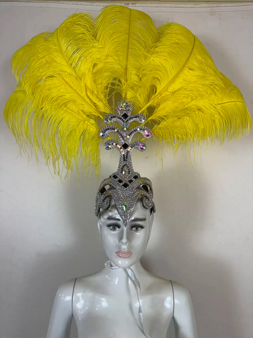 The Stardust Samba Queen – Premium Feathers & Rhinestones Carnival Headdress