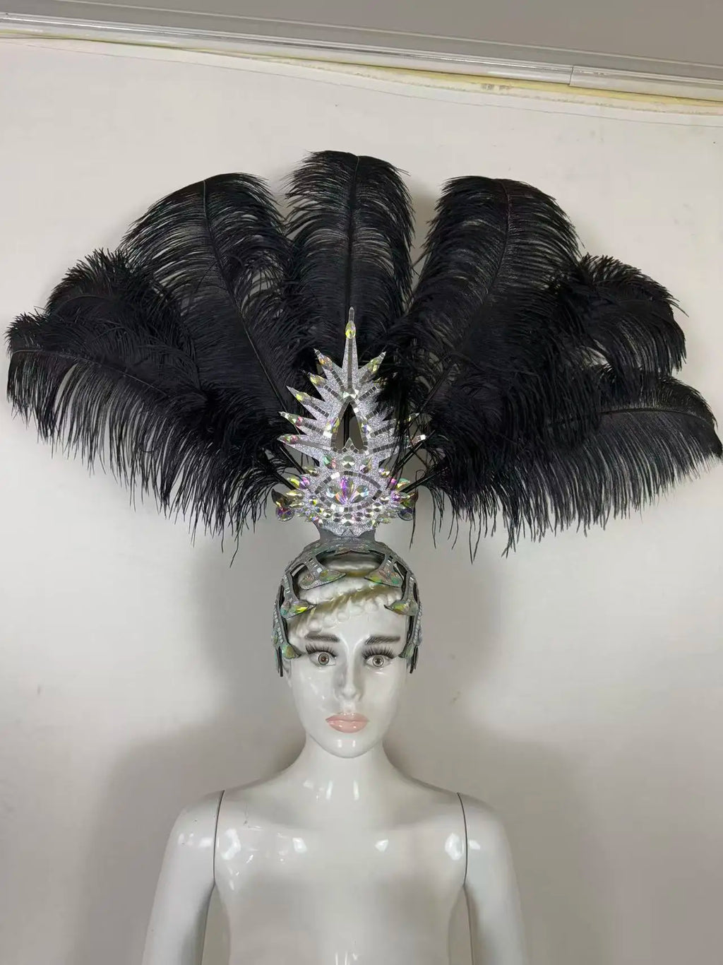 The Stardust Dionysia – Carnival & Samba Feathered Masque Ball Crown