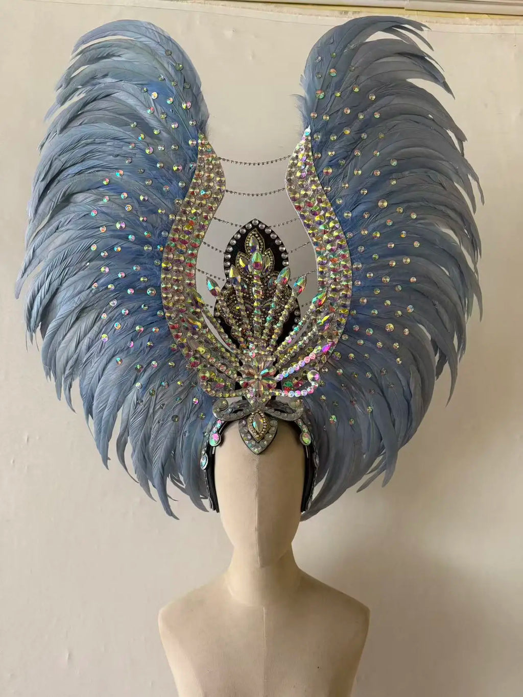 The Stardust Aurora Feather Headdress – Light Purple Cabaret & Carnival Crown