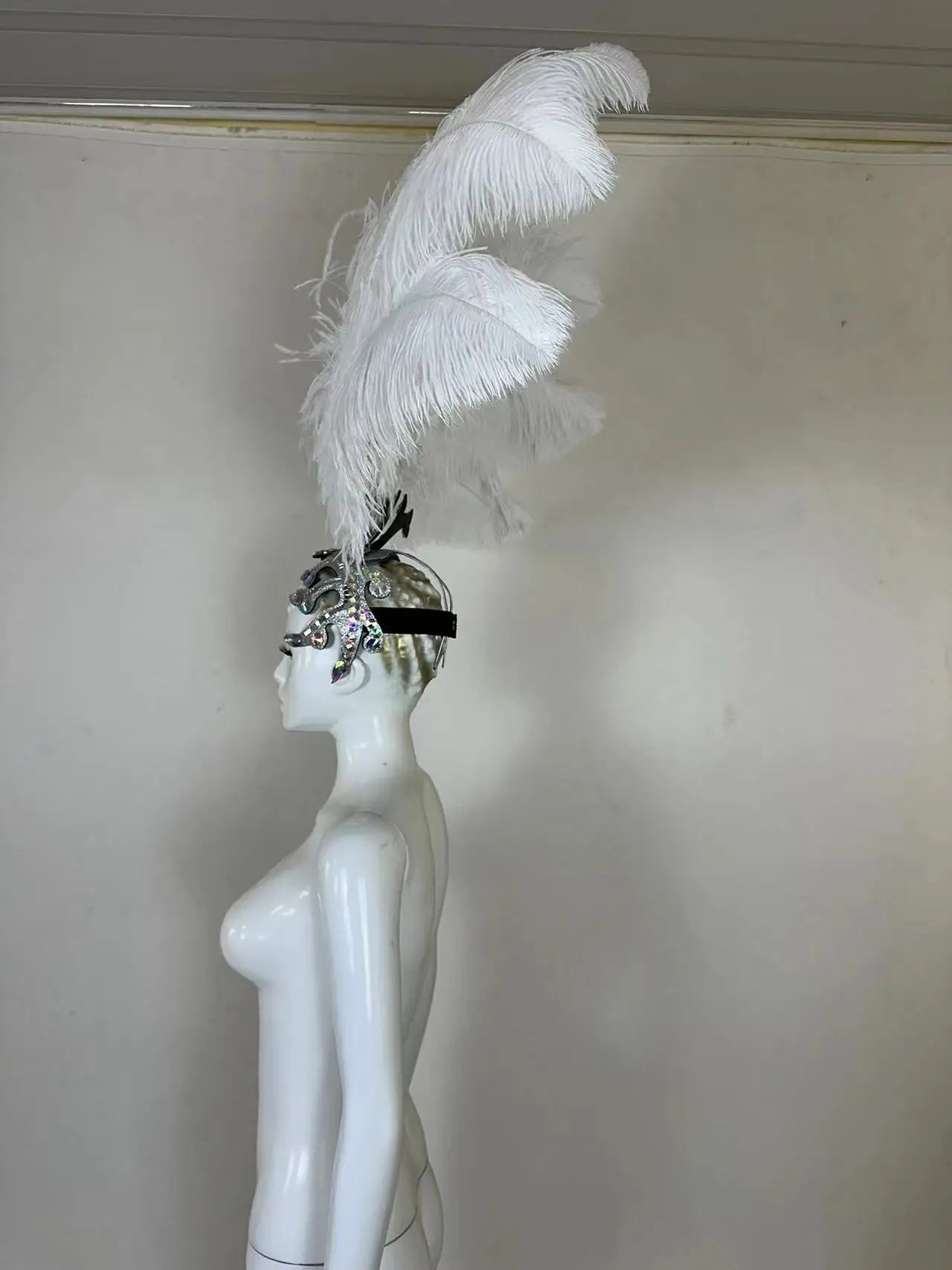 The Stardust Dionysia – Carnival & Samba Feathered Masque Ball Crown