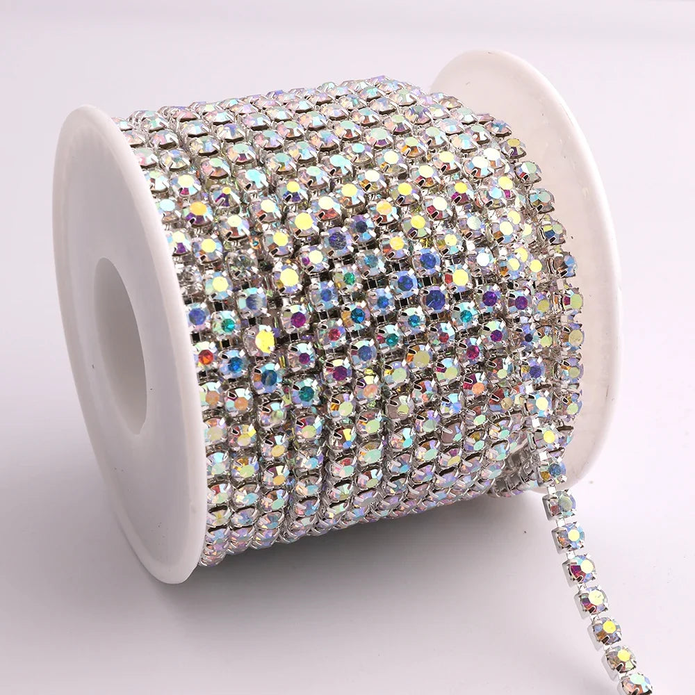 The Stardust Sparkle Claw – Deluxe Glass Crystal Strass Rhinestone Trim