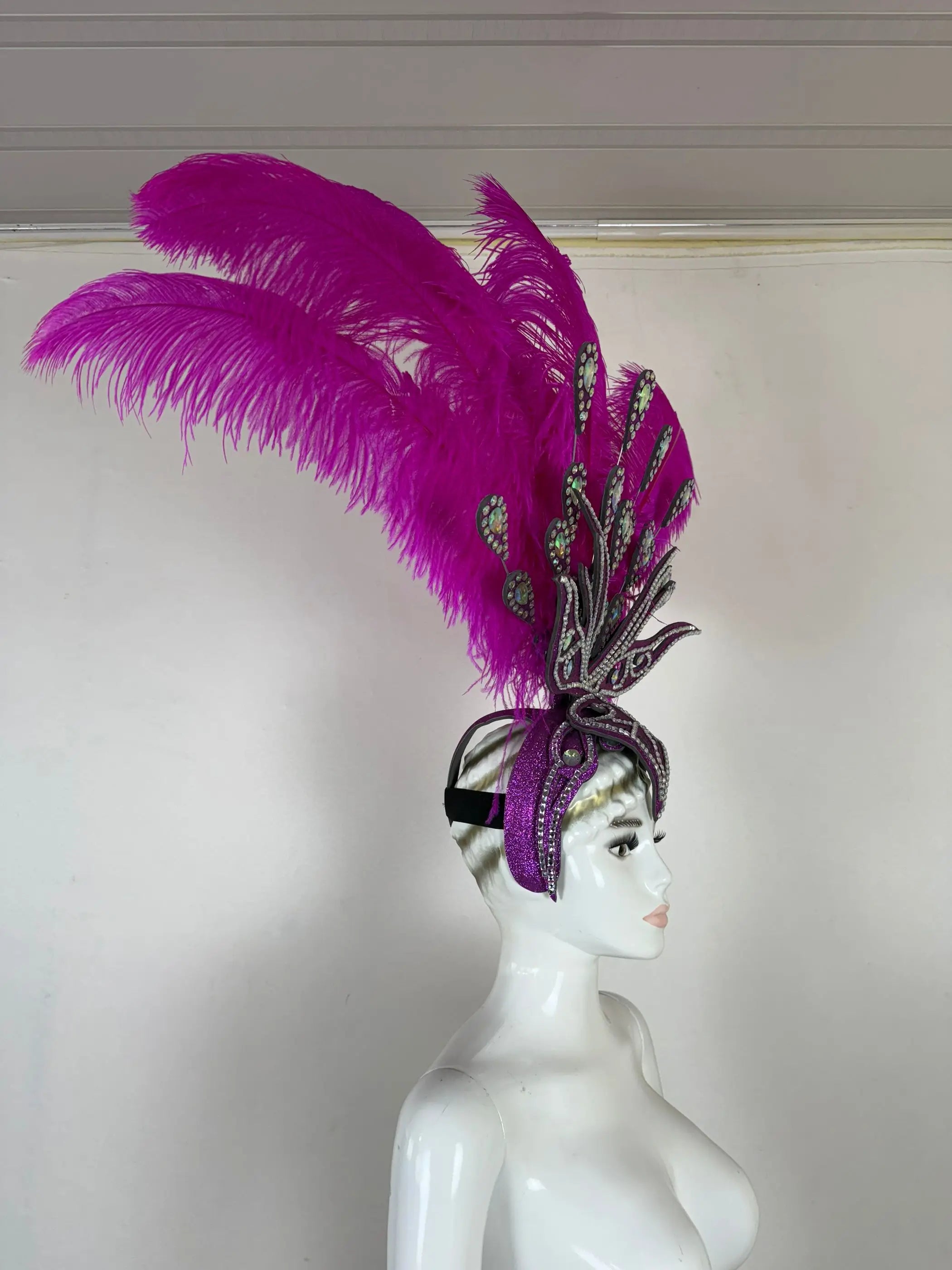 The Stardust Dionysia – Rose Red Feather Carnival & Masque Ball Headdress