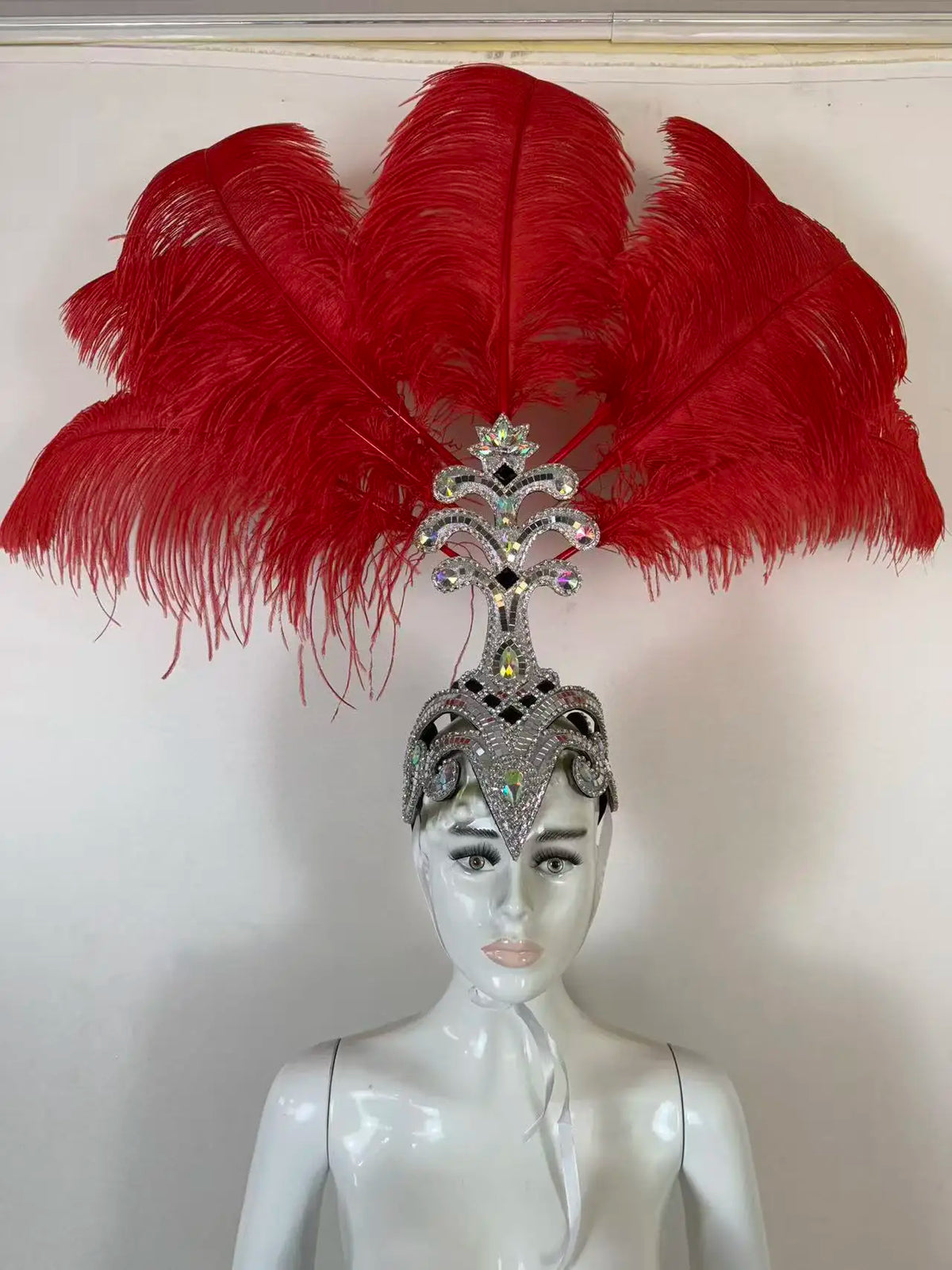 The Stardust Samba Queen – Premium Feathers & Rhinestones Carnival Headdress