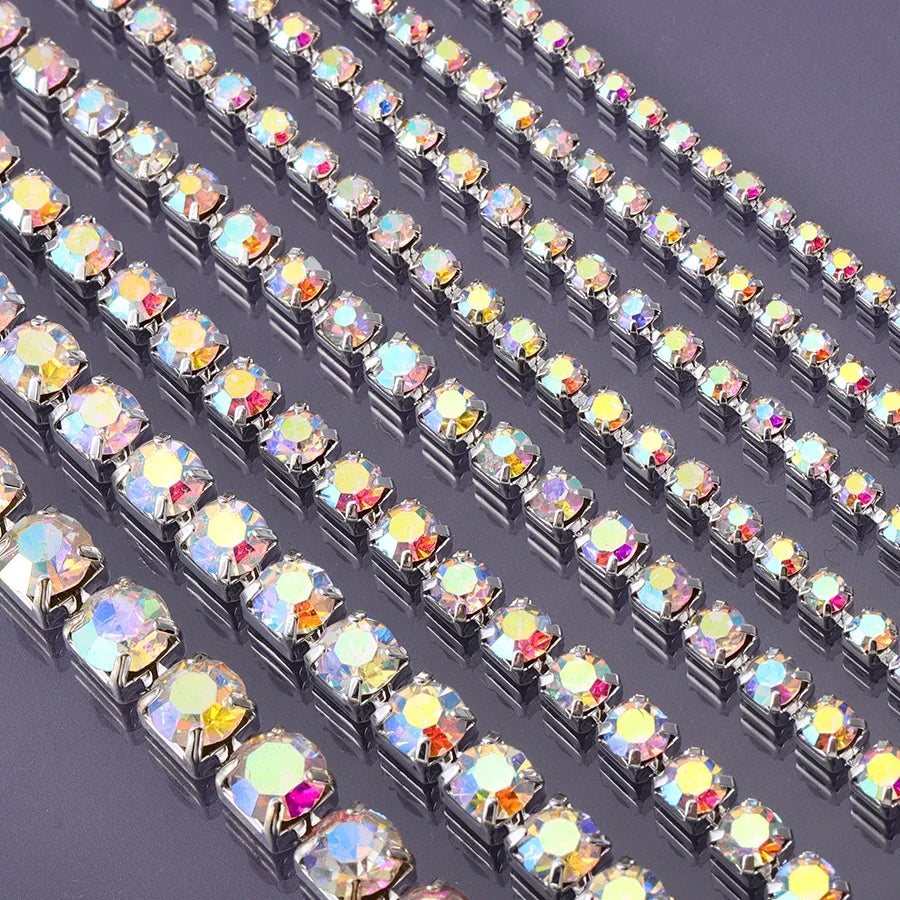 The Stardust Sparkle Claw – Premium Glass Crystal Strass Rhinestone Trim