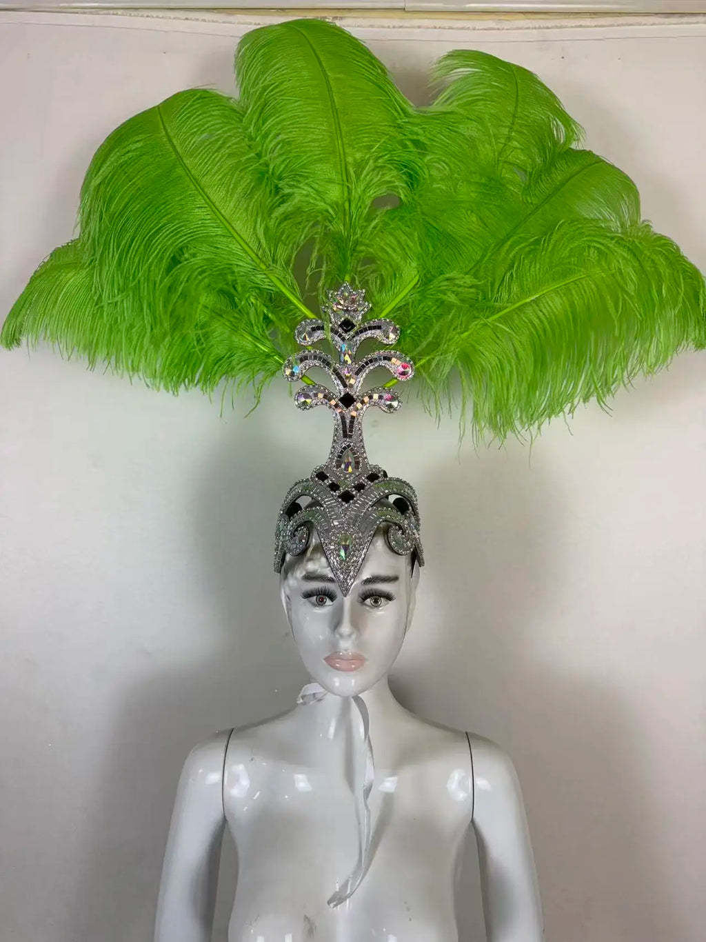 The Stardust Samba Queen – Premium Feathers & Rhinestones Carnival Headdress