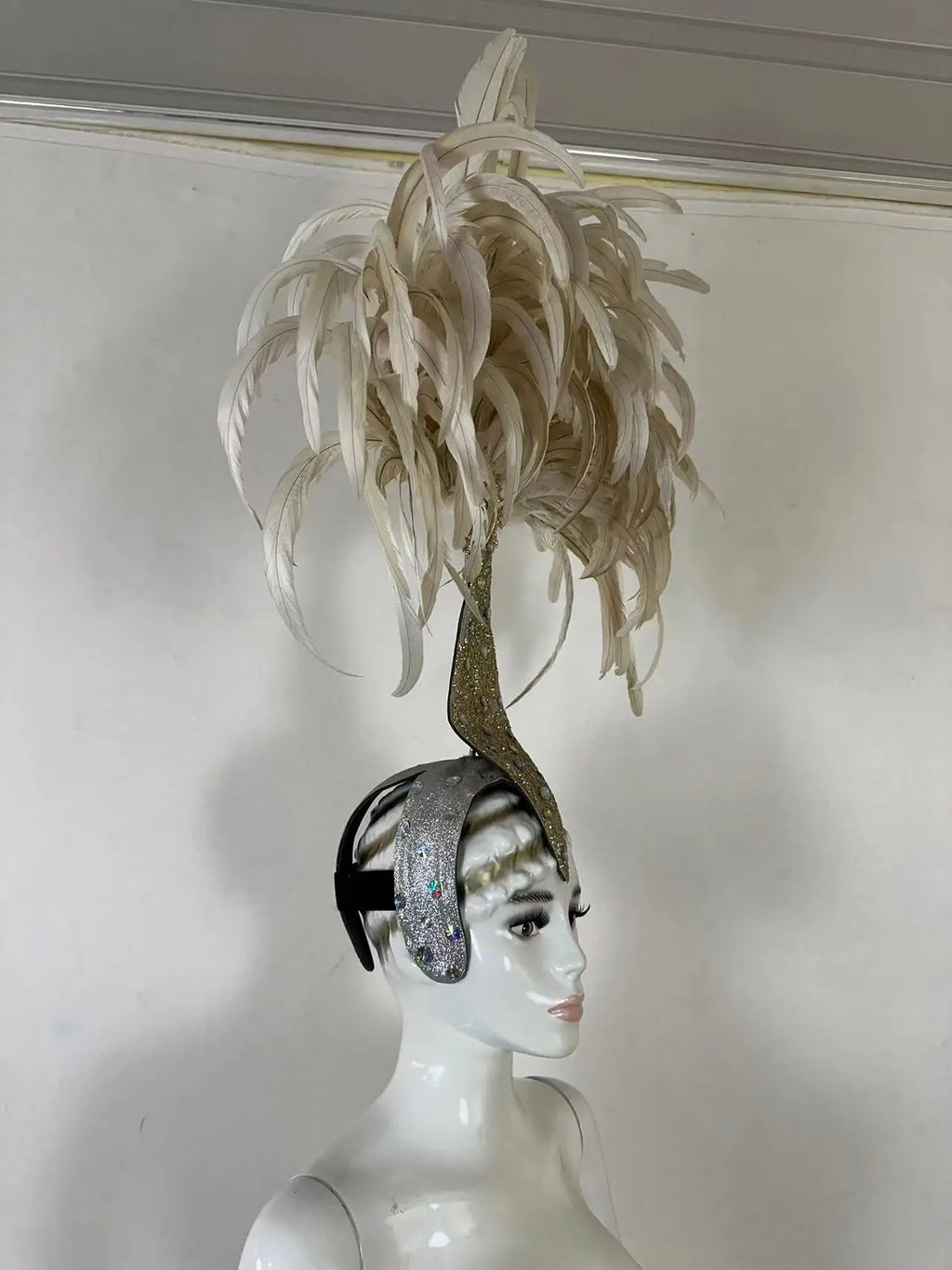 The Stardust Dionysia – Off-White Feather Carnival & Masque Ball Headdress