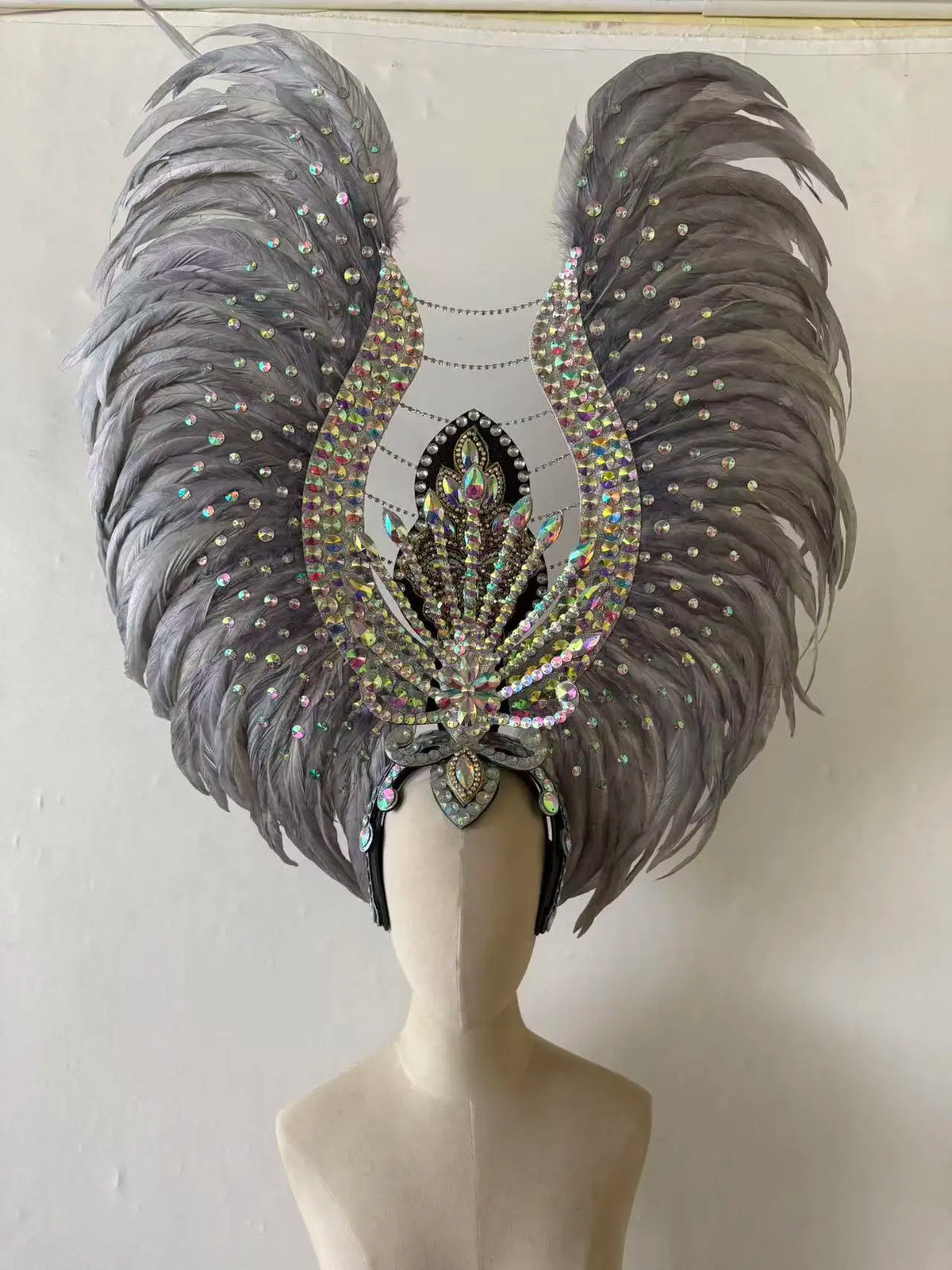 The Stardust Aurora Feather Headdress – Light Purple Cabaret & Carnival Crown
