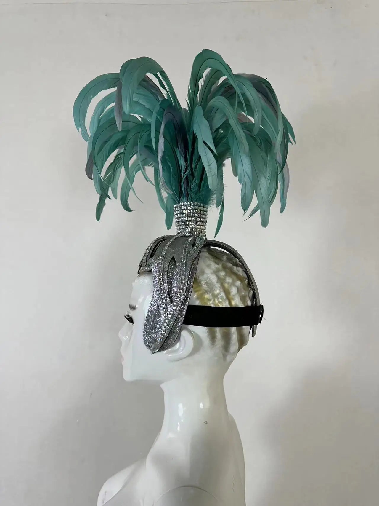 The Stardust Dionysia – Mint Green Feather Carnival & Masque Ball Headdress