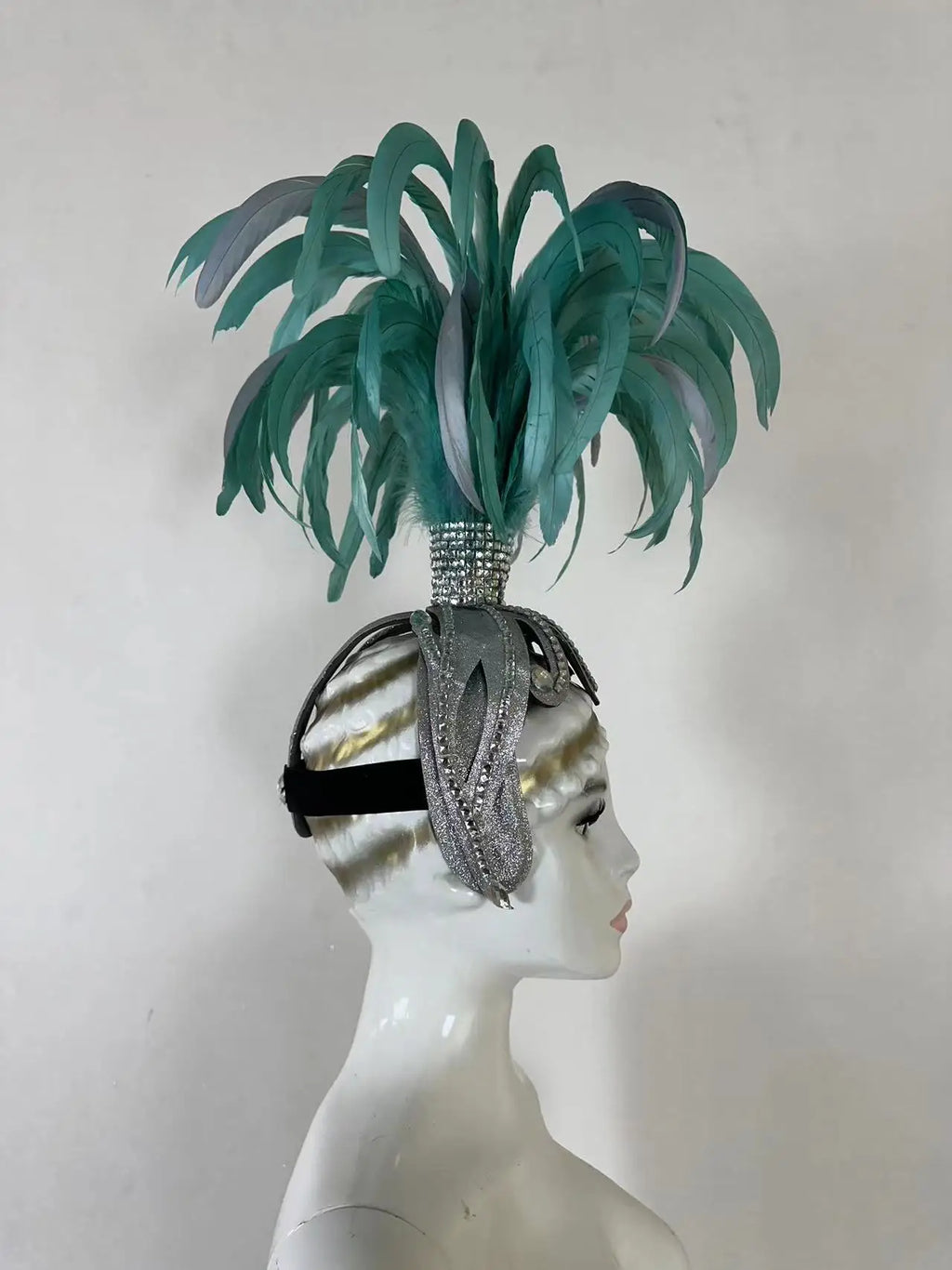 The Stardust Dionysia – Mint Green Feather Carnival & Masque Ball Headdress