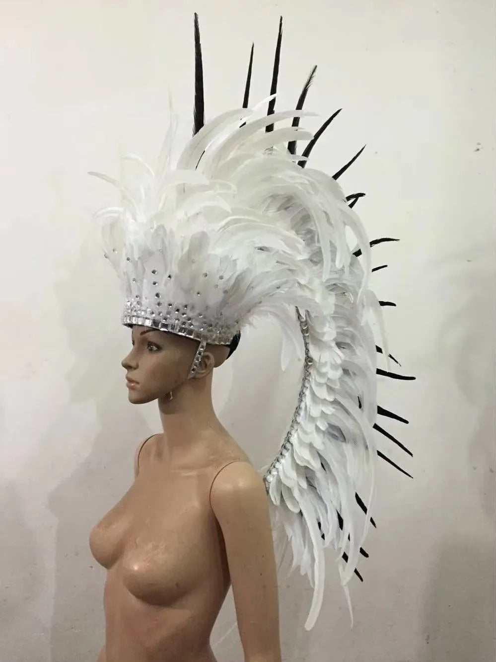 The Stardust Luminary – Premium Feathered Carnival & Samba Halo Headdress