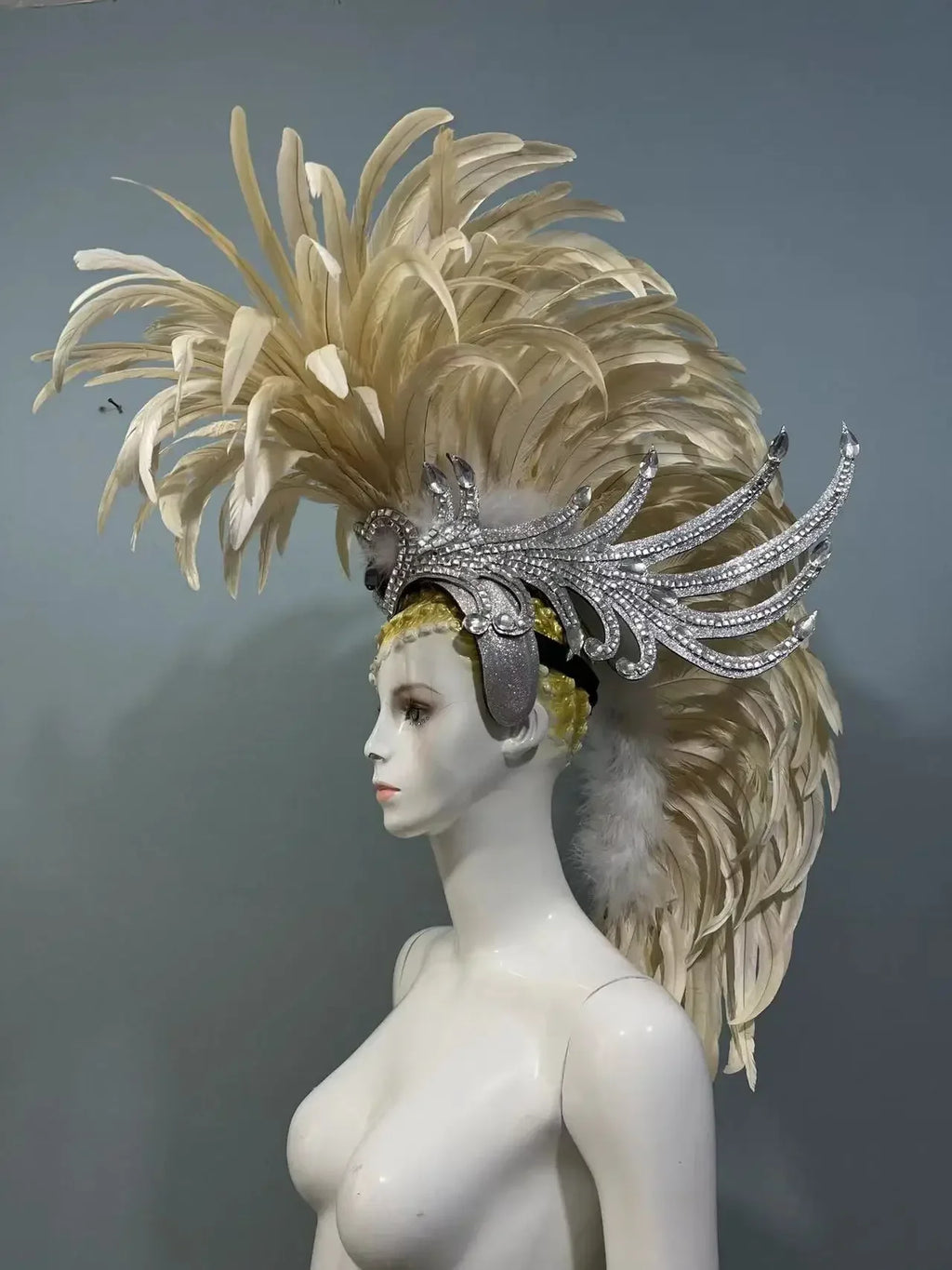 The Stardust Dynasty – Majestic Velvet & Feather Samba Masquerade Crown