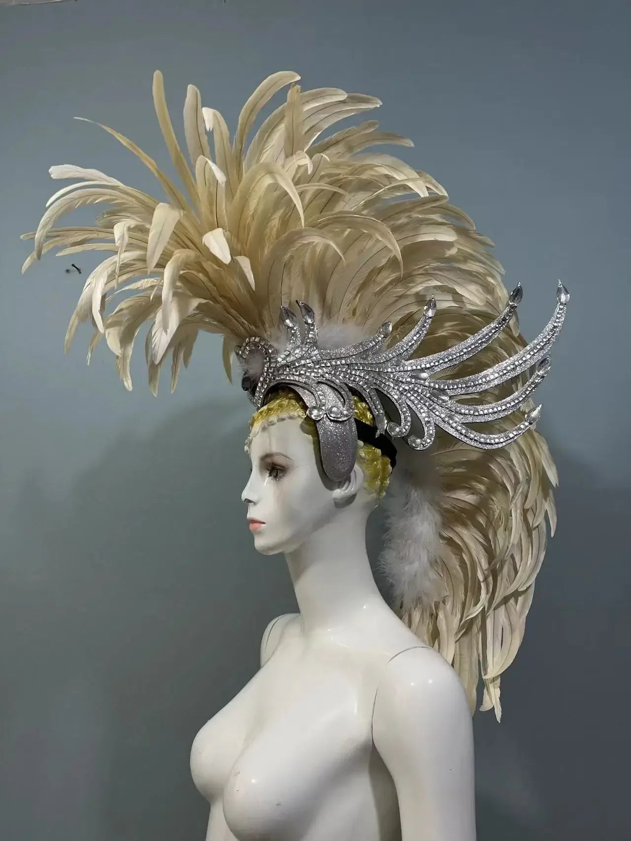 The Stardust Dynasty – Majestic Velvet & Feather Samba Masquerade Crown