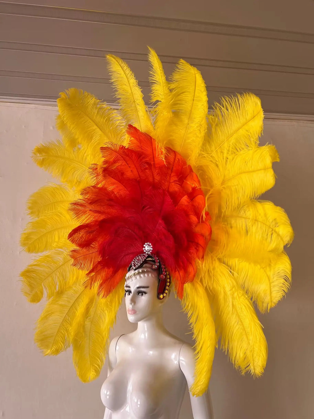 The Stardust Dionysia – Elegant Faux Fur & Rhinestone Samba Carnival Headdress