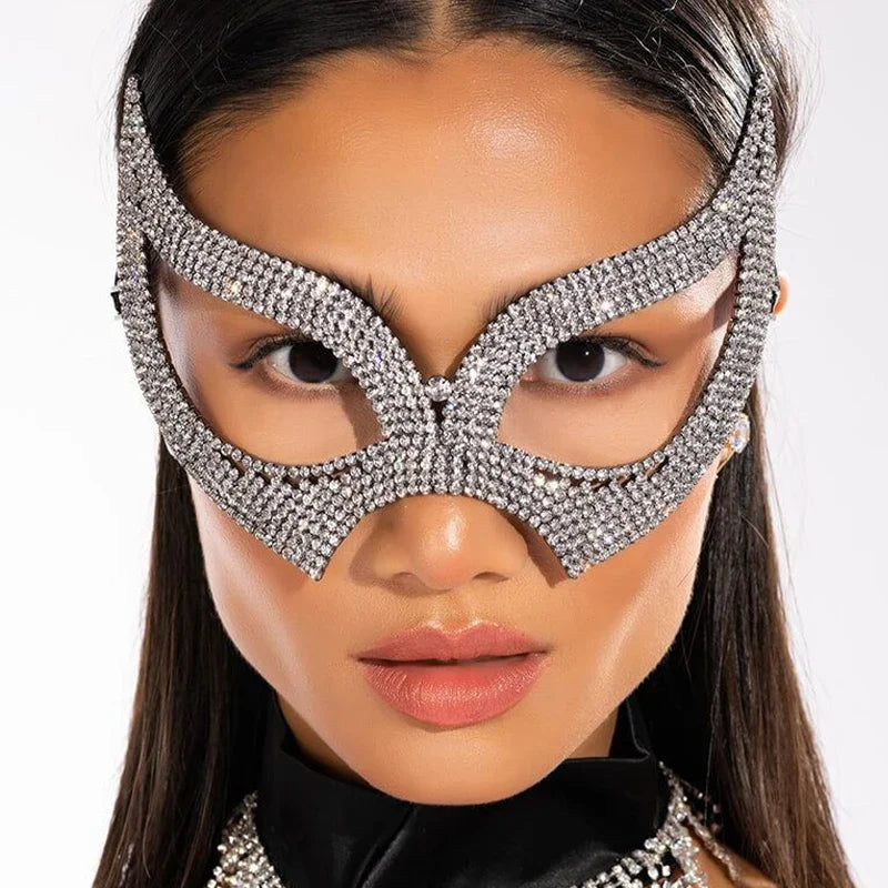 Sparkling Rhinestone Masquerade Face Mask – Breathable Crystal Veil Headwear for Banquets, Festivals & Halloween Costumes