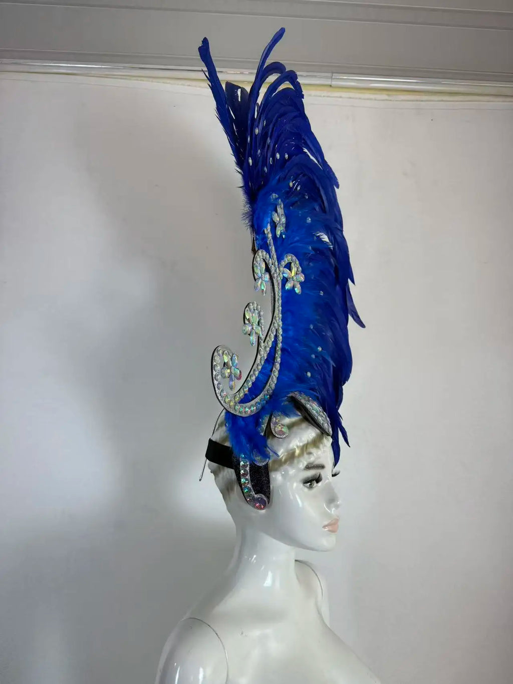 The Stardust Royal Plume – Feathered Carnival & Cabaret Stage Headdress