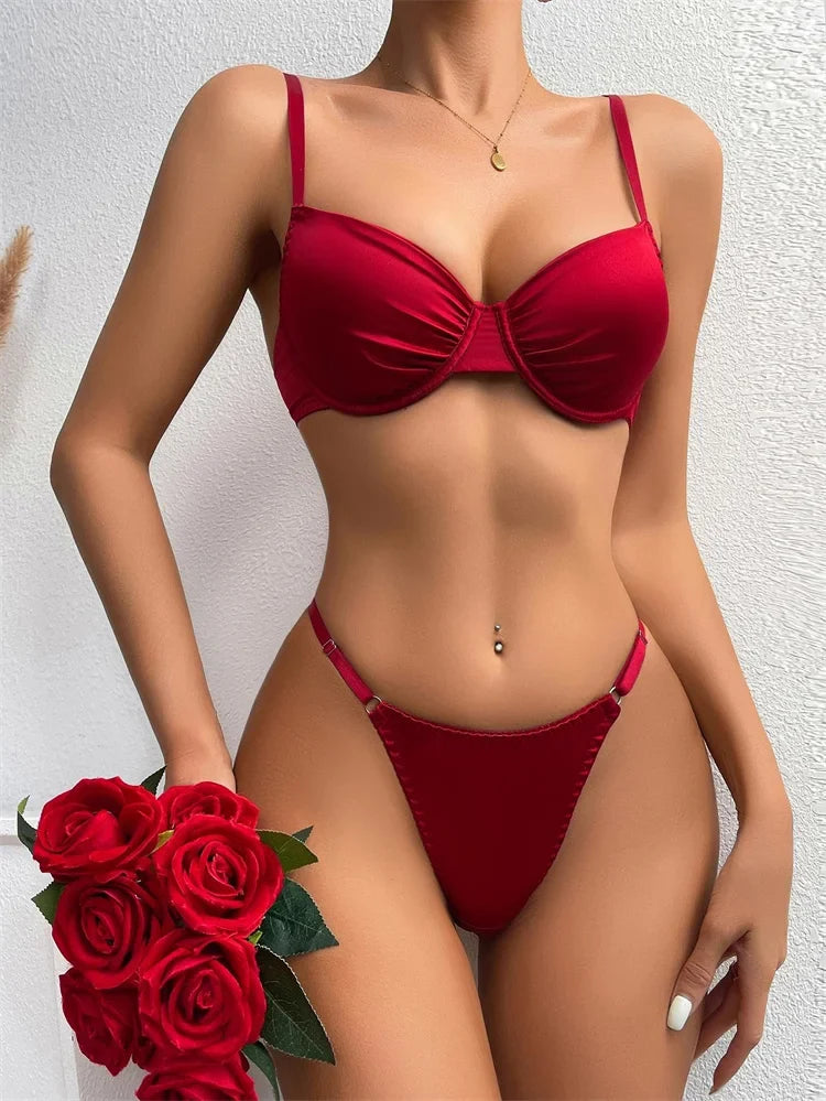 Romantic Lingerie Sexy Red Underwire Bra Set Seamless Underwear 3-Point Erotic Lingerie Valentine Pure Desire Sexy Women Outfits