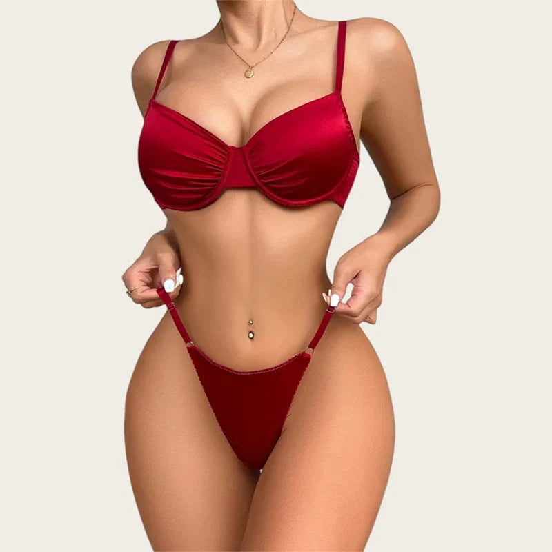 Romantic Lingerie Sexy Red Underwire Bra Set Seamless Underwear 3-Point Erotic Lingerie Valentine Pure Desire Sexy Women Outfits