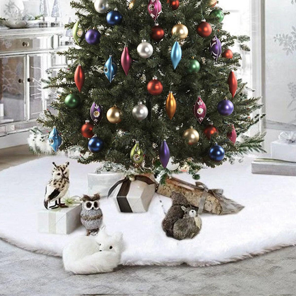 White Snowflake Plus Christmas Tree Skirt