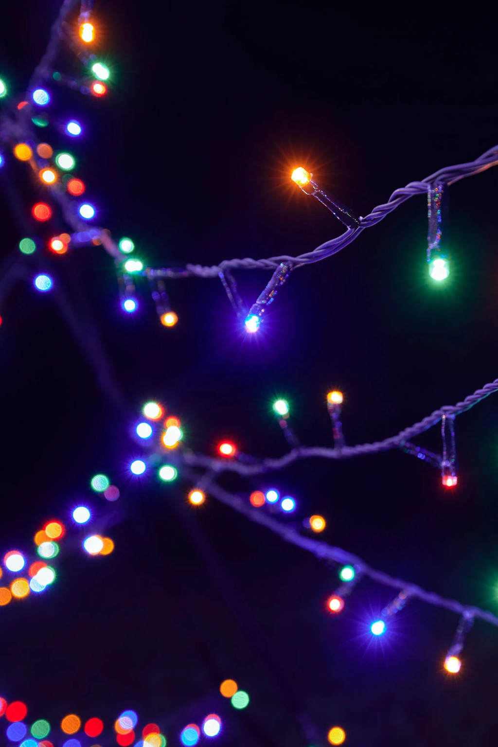 Fairybell 13 Foot Pole Tree - 640 LED Multi Color
