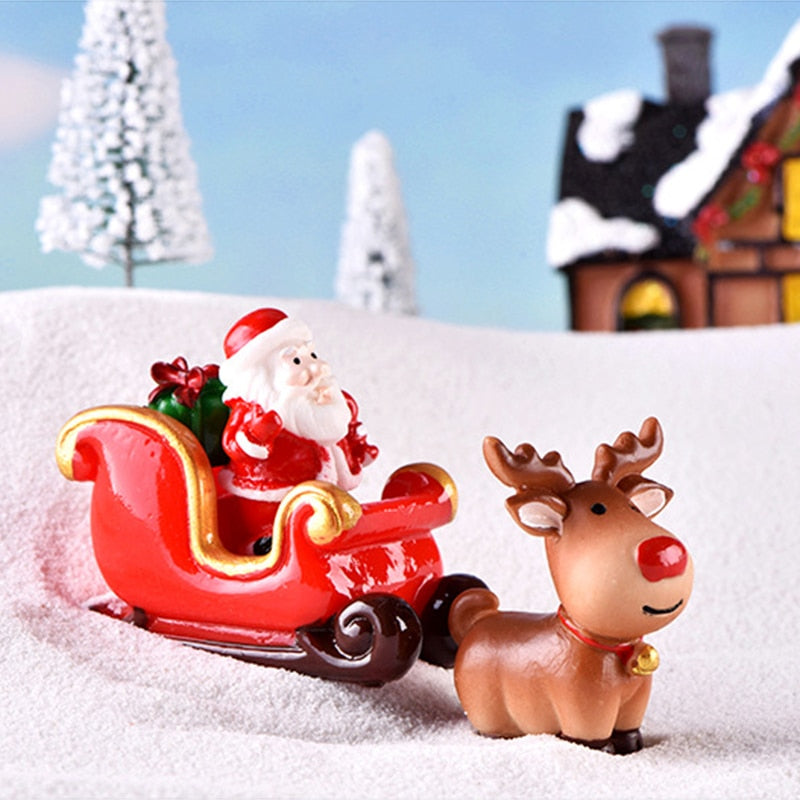 Mini Christmas Train Ornament Santa Claus Gift Toys Crafts Table Decor