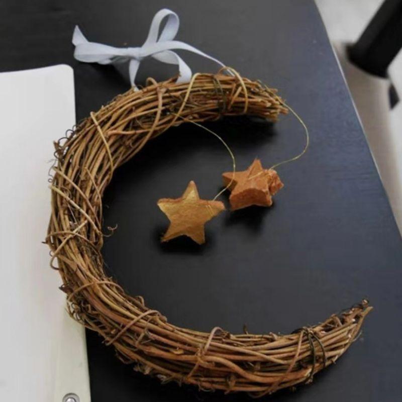 Wooden Crescent Moon Wreath Frame