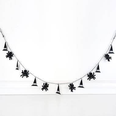 Wood Spider & Witch Hat Halloween Garland | 60 in.